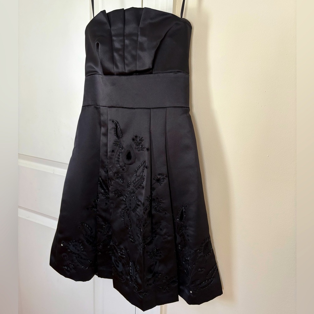 BCBGMaxAzria satin strapless dress, gorgeous, brand new.